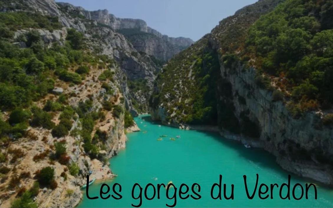 Les Mazets Du Pas Hotel Greoux-les-Bains Bagian luar foto
